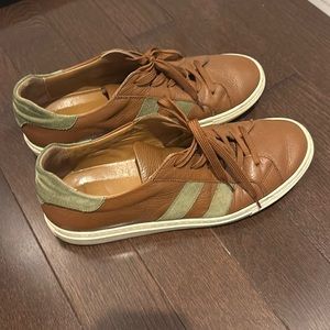 Men’s shoes 12 brown